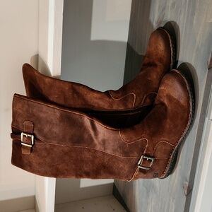 Rustic leather riding boots